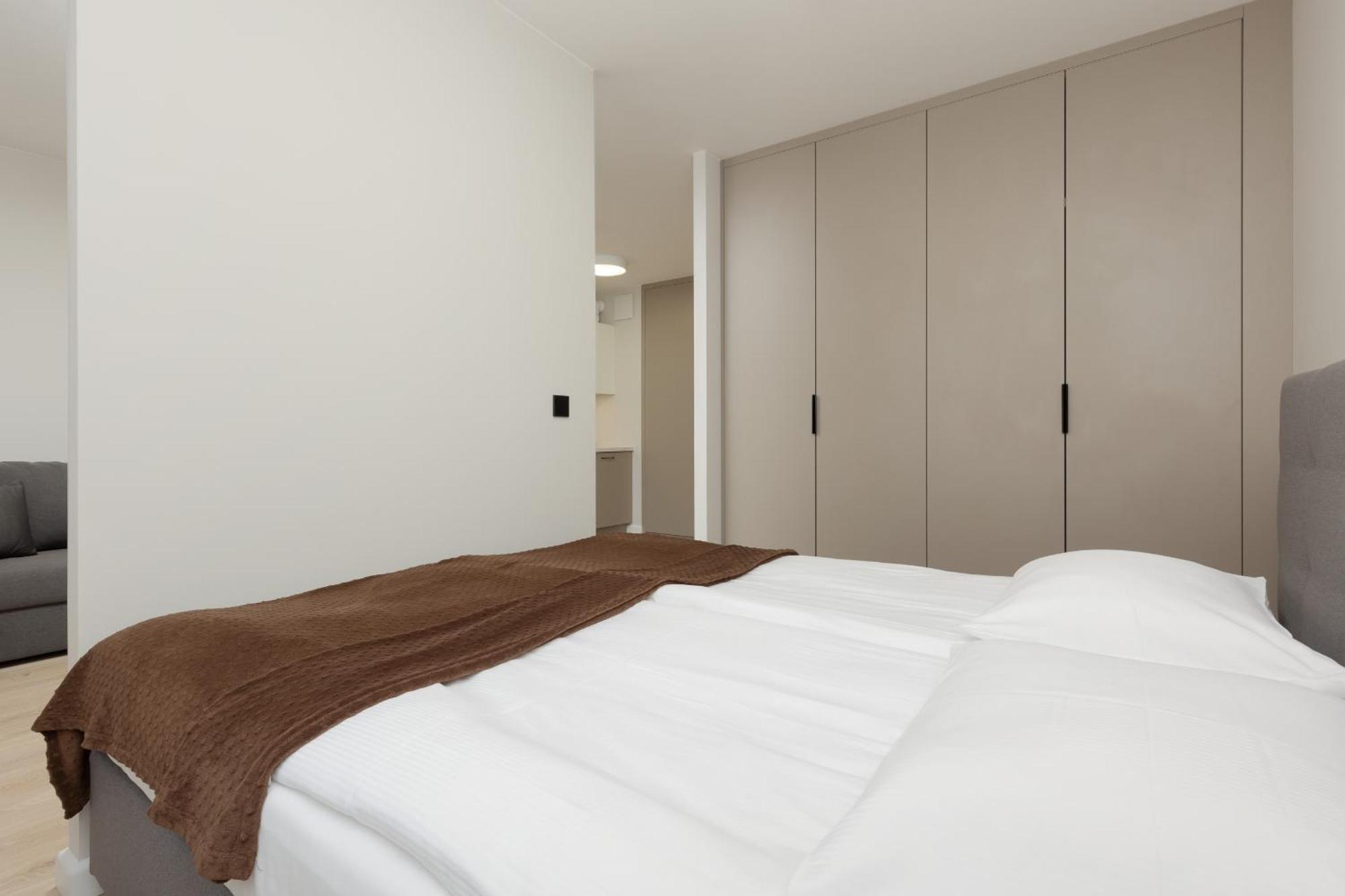 Aparthotel Mokotow Business Center By Noclegi Renters Warsaw Exterior photo